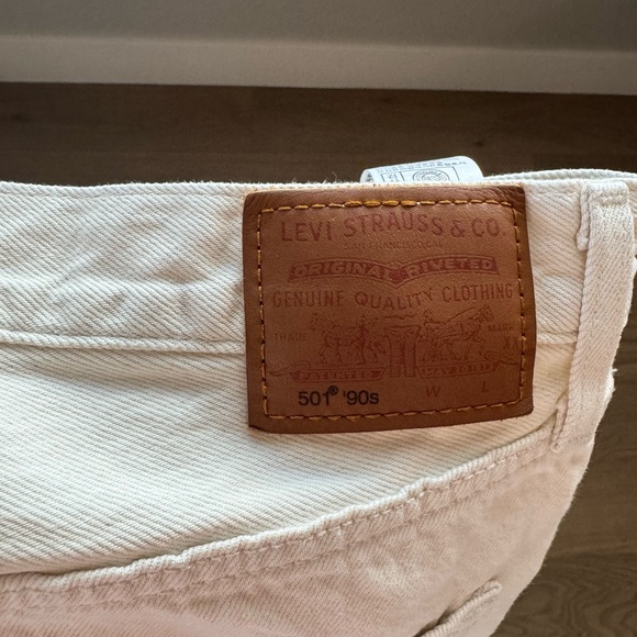 Vintage cream Levi’s jeans never worn - Picture 5 of 5